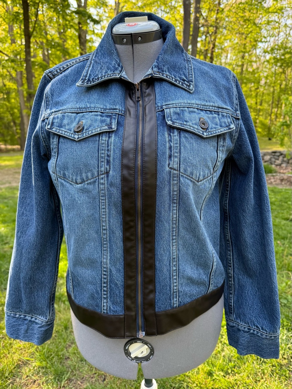 Y2K DKNY Jeans Zip-Front Denim Jacket with Faux Leather Trim.